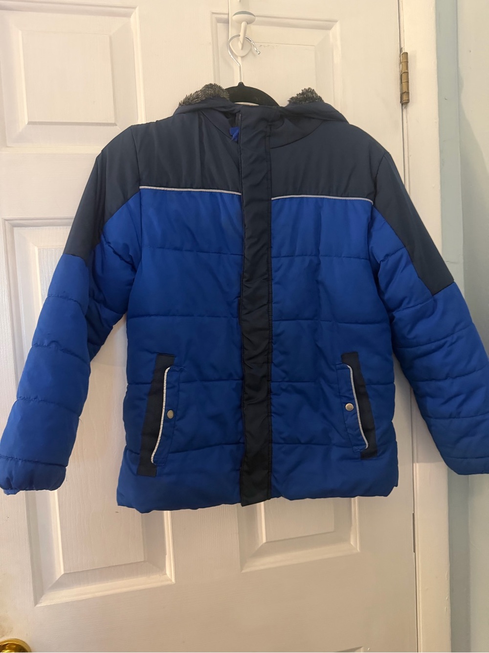 SwissTech Boys 10-12 Winter Puffer Coat Blue Faux Fur Hood